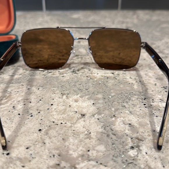 Gucci GG0529S 002 Unisex Sunglasses includes two sets of lenses - Picture 4 of 6